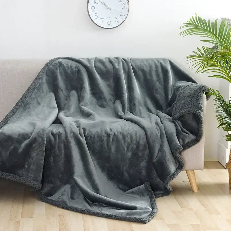 DIE LIEBES DECKE - Wasserdichte Luxusdecke 100 x 145cm